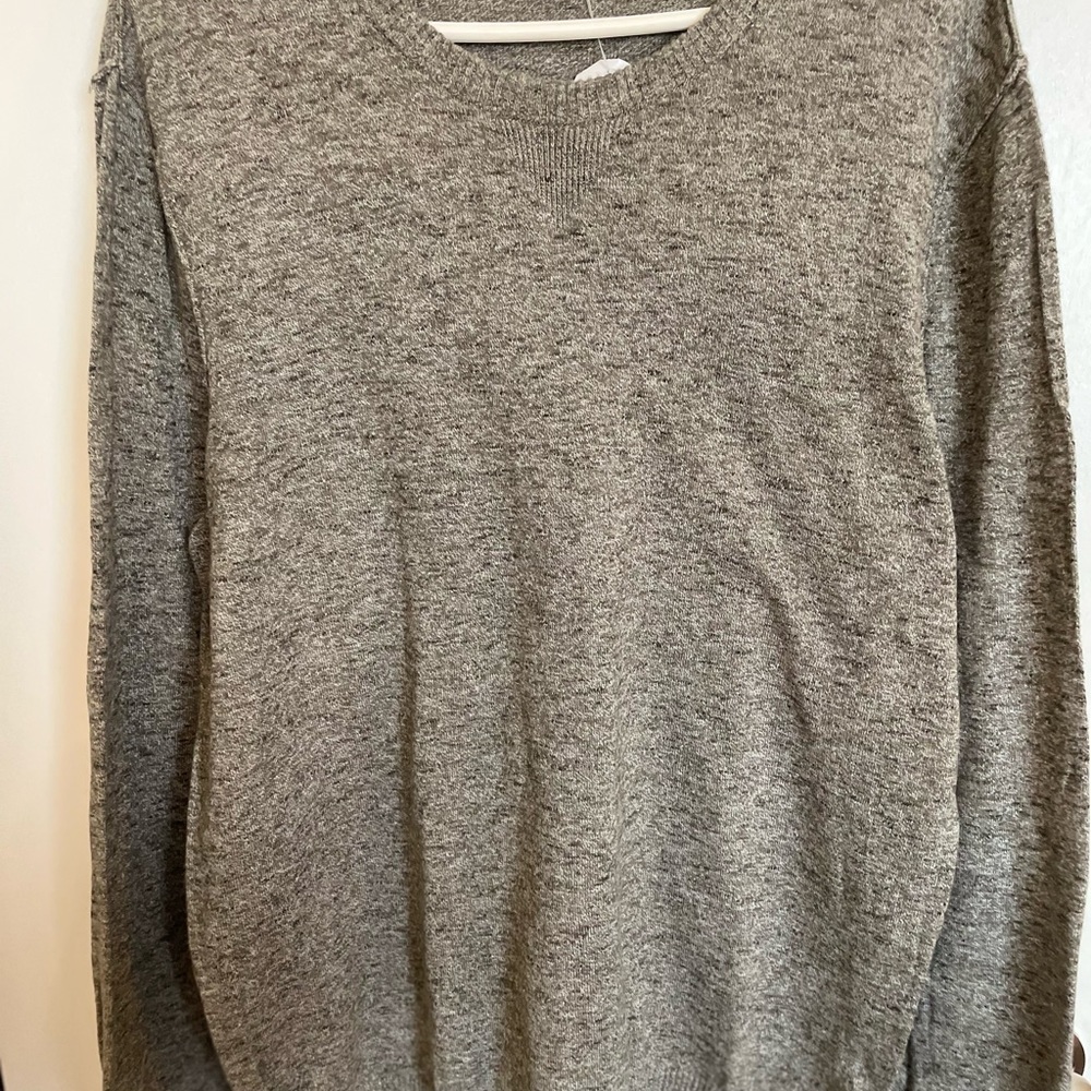 Express Crewneck Sweater - Size L - Picture 4 of 13